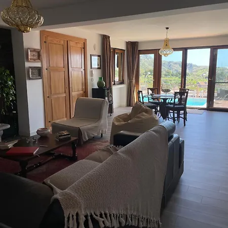 Carly Taormina With Private Pool * Trappitello