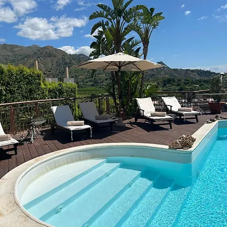 Carly Taormina With Private Pool Casa de Férias Trappitello
