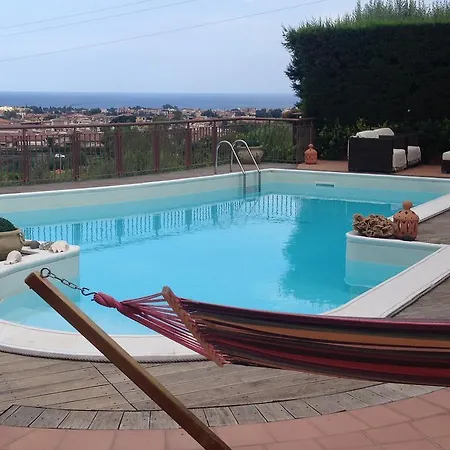 Carly Taormina With Private Pool * Trappitello