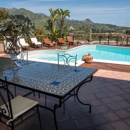 Carly Taormina With Private Pool Prázdninový dům Trappitello